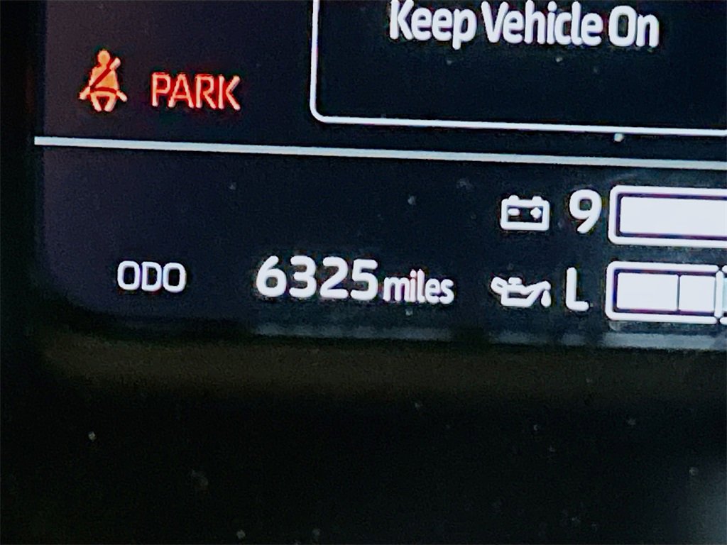 Used 2025 Toyota Tundra Limited image 10