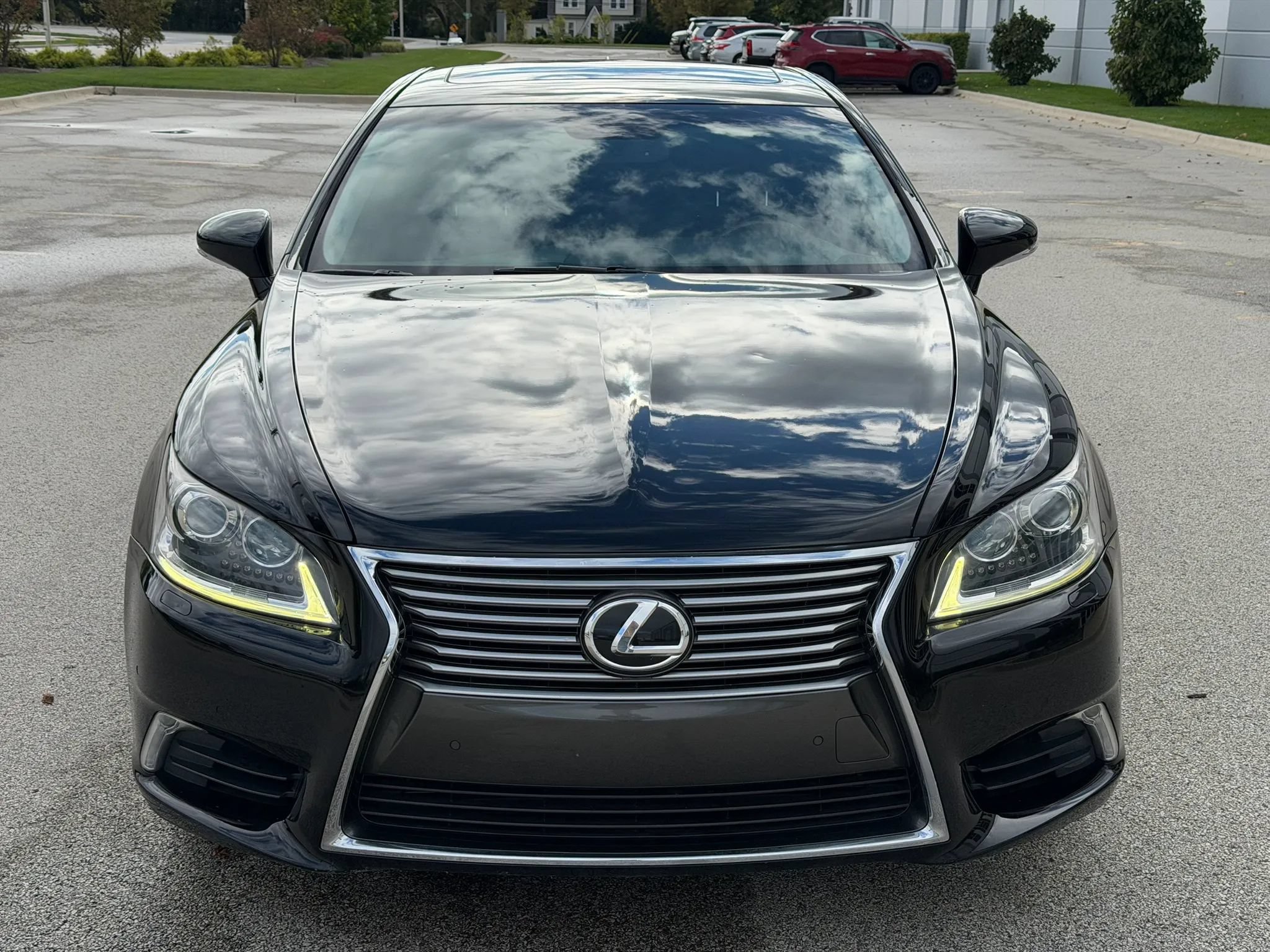 Used 2014 Lexus LS 460 w/ Comfort Package RWD image 2