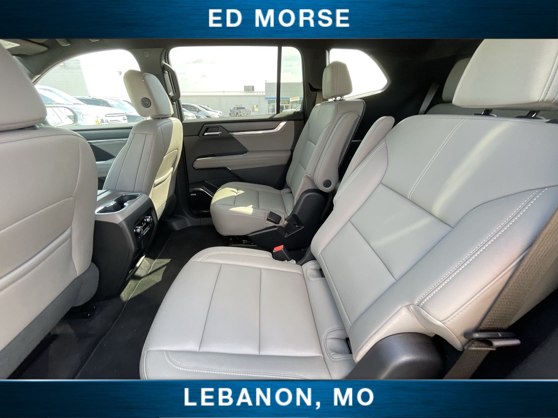 Certified 2026 GMC Acadia Elevation w/ Elevation Premium Package AWD/4WD image 23