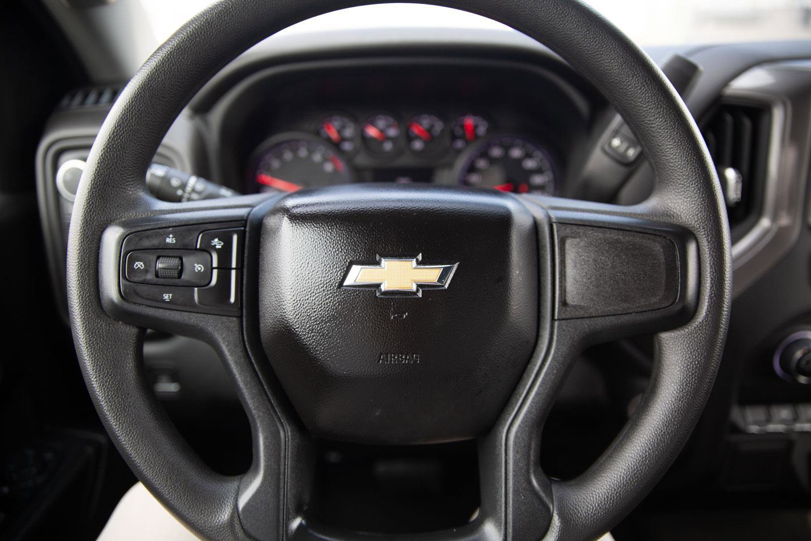 Used 2023 Chevrolet Silverado 1500 Custom image 11