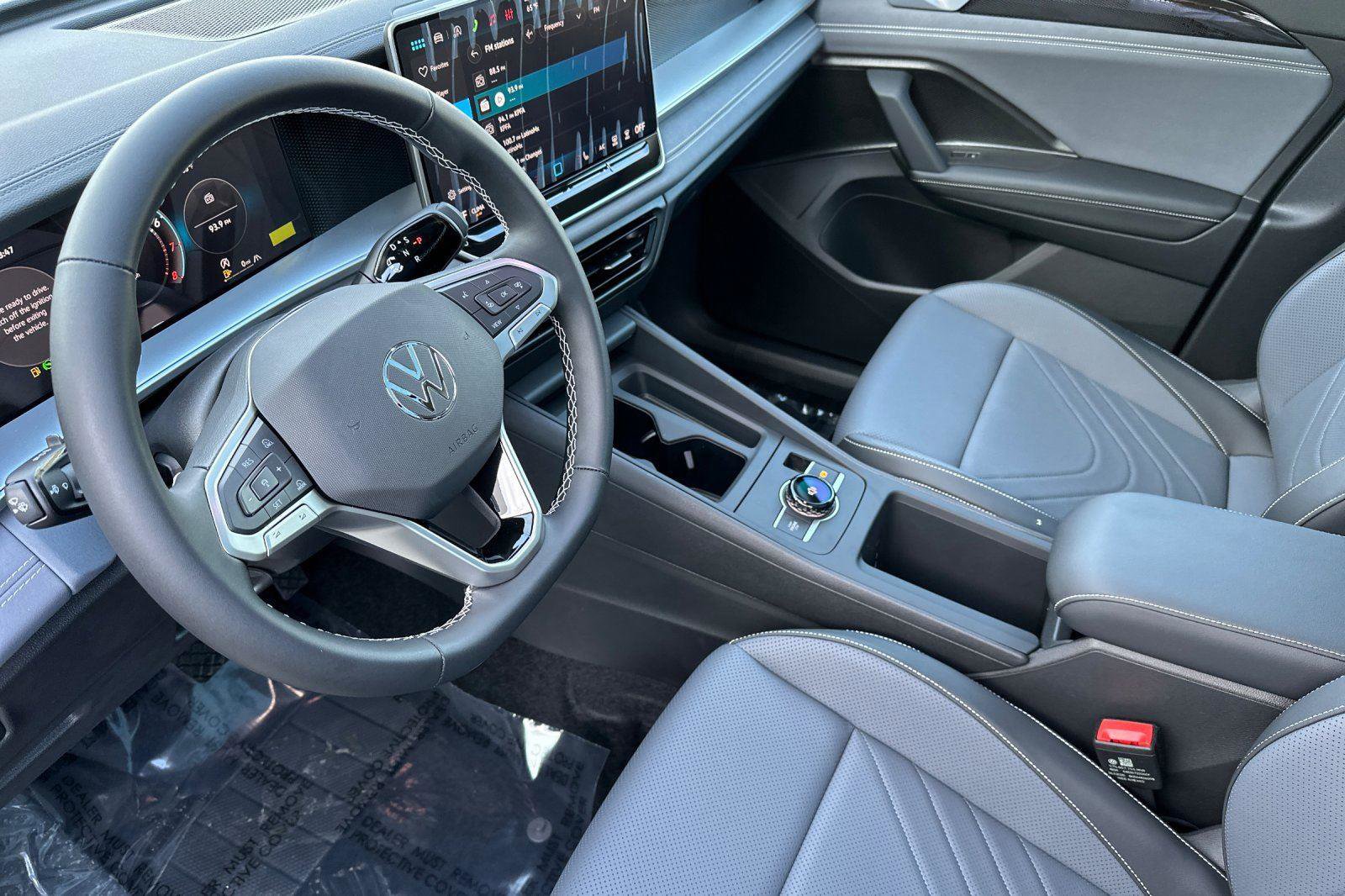 New 2026 Volkswagen Tiguan SE image 9