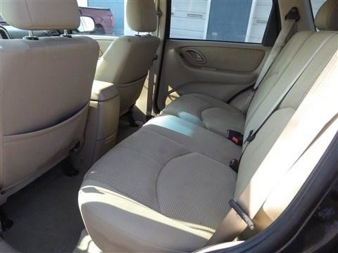 Used 2006 MAZDA Tribute s image 16