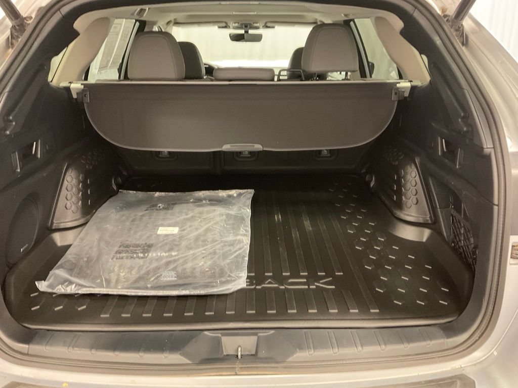 Certified 2025 Subaru Outback Limited AWD/4WD image 7