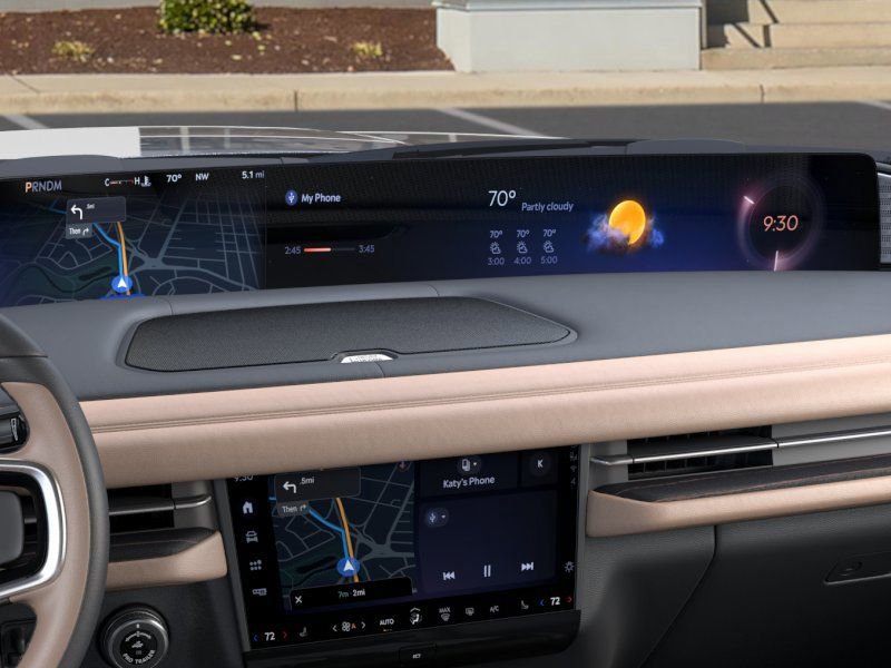 New 2026 Lincoln Navigator L Black Label AWD/4WD image 14