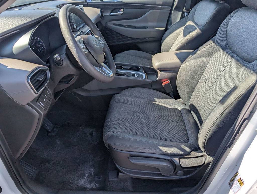 Used 2020 Hyundai Santa Fe SE image 17