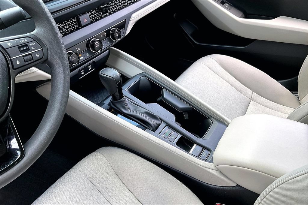 Used 2025 Honda Accord LX image 15