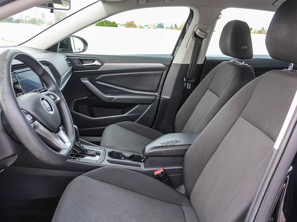 Used 2019 Volkswagen Jetta S image 16