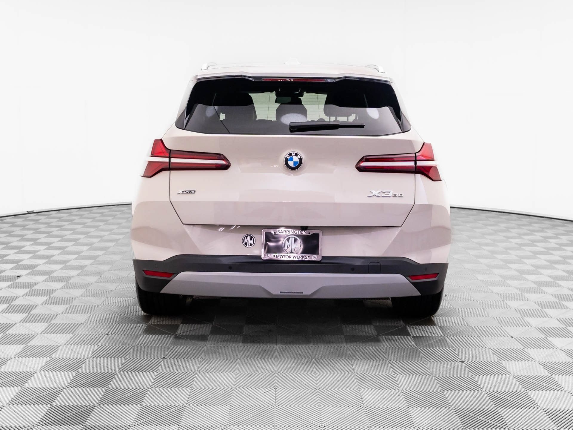 Certified 2025 BMW X3 xDrive30i w/ Premium Package AWD/4WD image 4