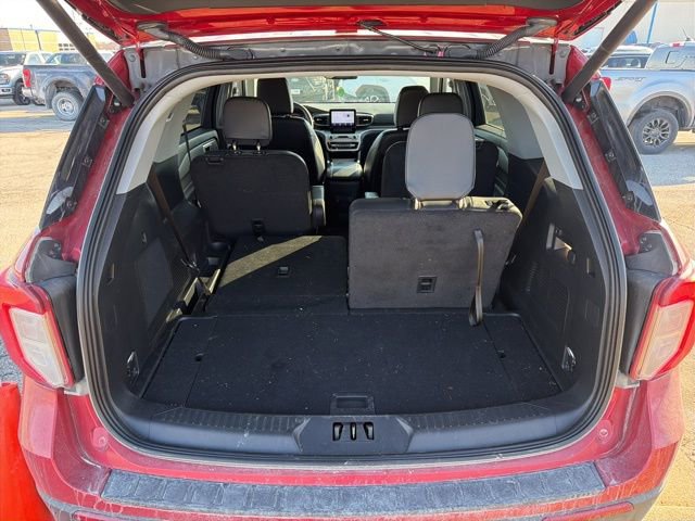 Certified 2024 Ford Explorer XLT w/ Equipment Group 202A image 10