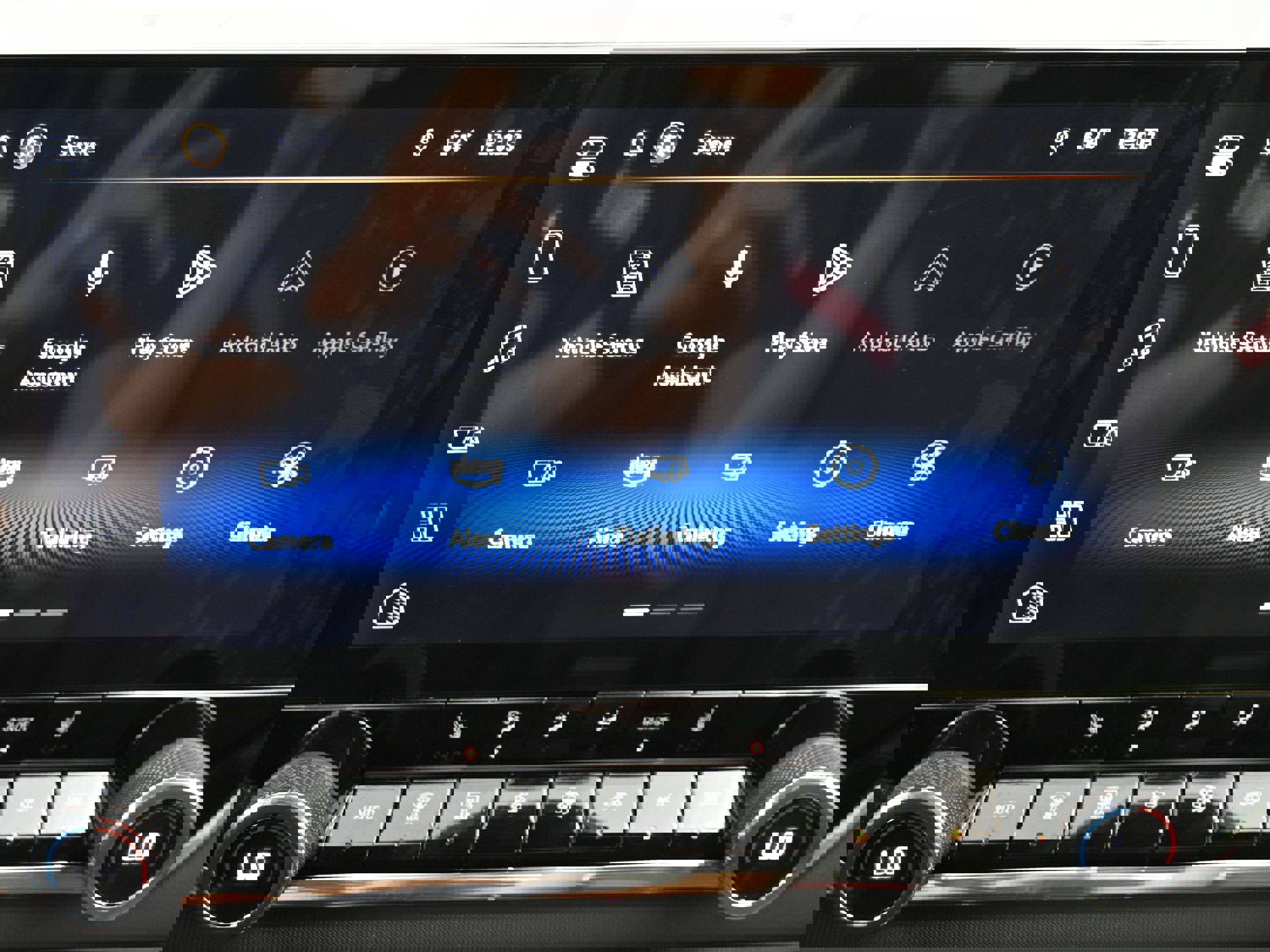 Used 2024 Chevrolet Colorado Z71 w/ Z71 Convenience Package 2 image 15