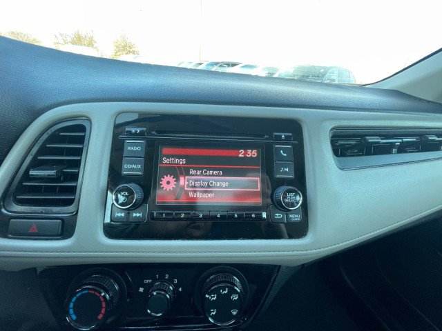 Used 2016 Honda HR-V LX image 32