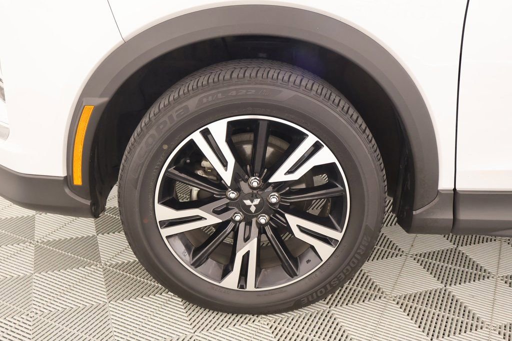 Used 2024 Mitsubishi Eclipse Cross SE image 17