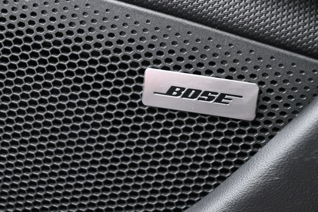 Certified 2025 Porsche Taycan AWD/4WD image 24