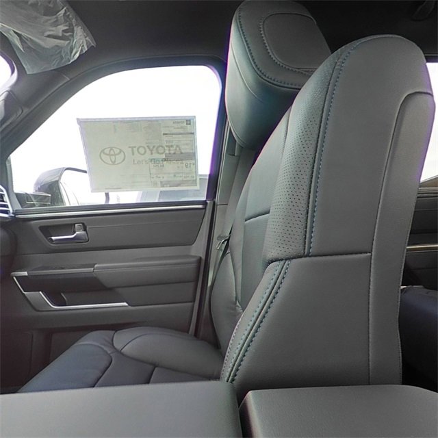 Used 2025 Toyota Tundra Platinum image 3