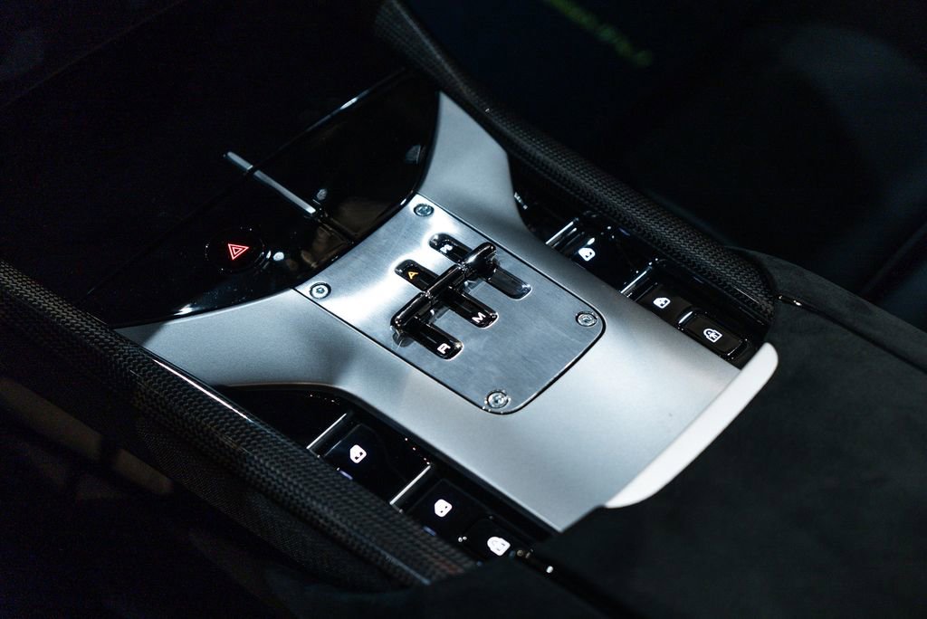 Certified 2025 Ferrari Purosangue AWD/4WD image 37