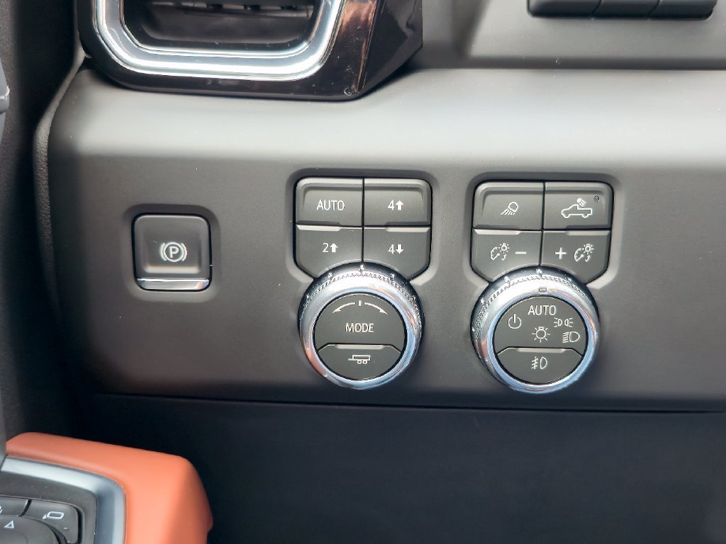 New 2026 GMC Sierra 1500 Denali Ultimate w/ LPO, Black Badging Package AWD/4WD image 18