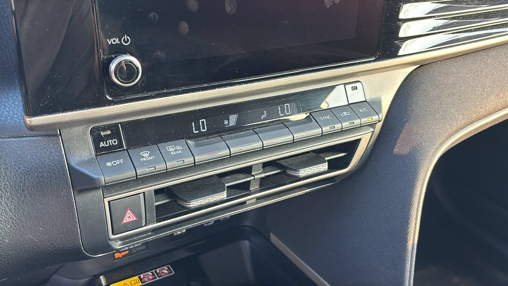 Used 2025 Toyota Camry LE FWD image 20