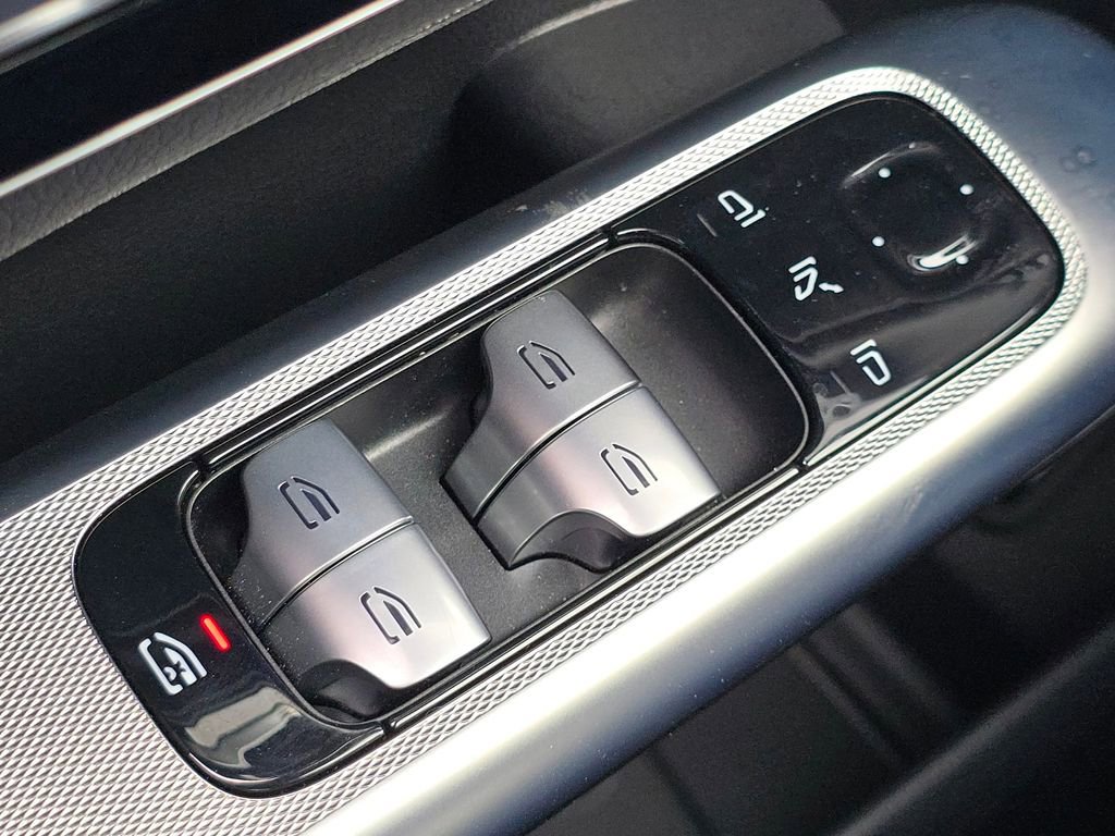 Certified 2026 Mercedes-Benz GLC 300 4MATIC image 26