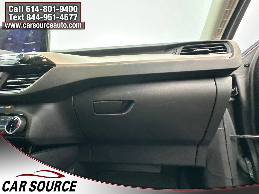 Used 2022 Ford Escape SE w/ Cold Weather Package AWD/4WD image 29