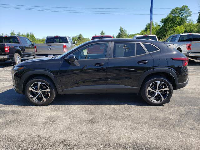 Used 2025 Chevrolet Trax RS w/ Driver Confidence Package FWD image 4