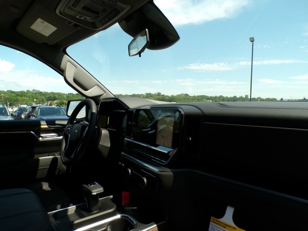 New 2026 Chevrolet Silverado 1500 LT Trail Boss w/ Safety Package AWD/4WD image 11