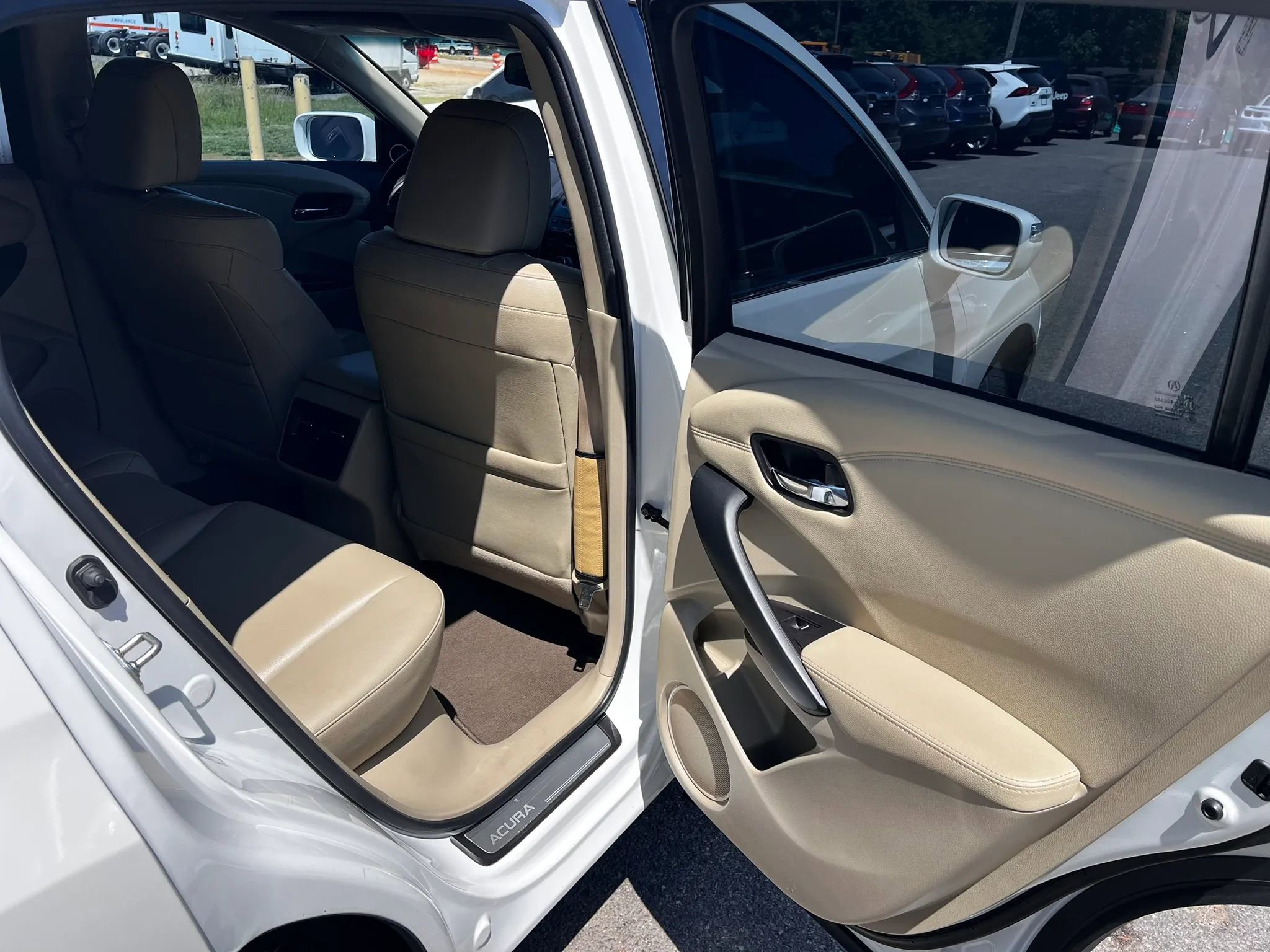 Used 2016 Acura RDX FWD image 25