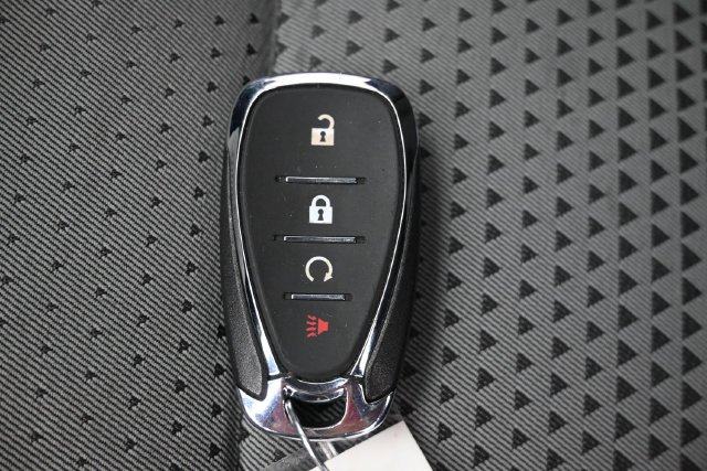 Used 2025 Chevrolet Trax LT w/ LT Convenience Package FWD image 26