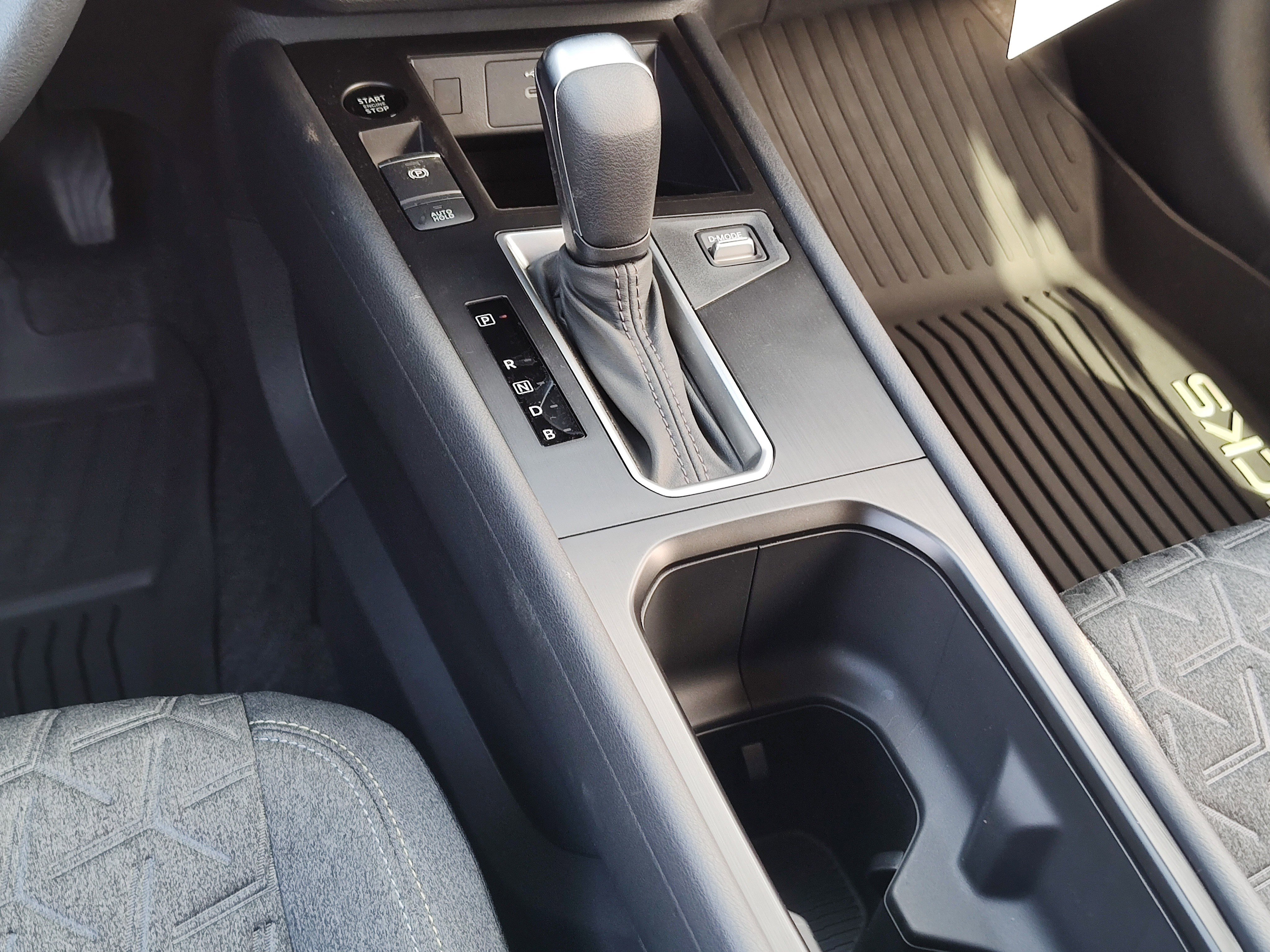 New 2026 Nissan Kicks SV w/ SV Premium Package image 9