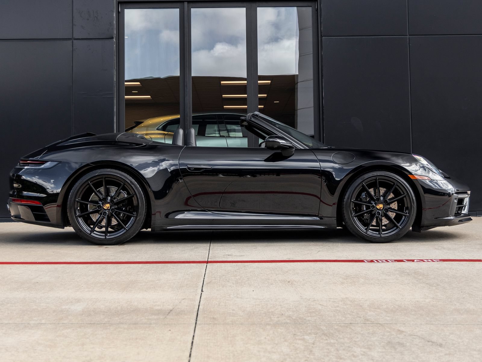 Certified 2020 Porsche 911 Carrera 4S AWD/4WD image 13