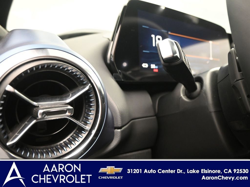 New 2025 Chevrolet Equinox EV LT w/ Convenience Package II image 13