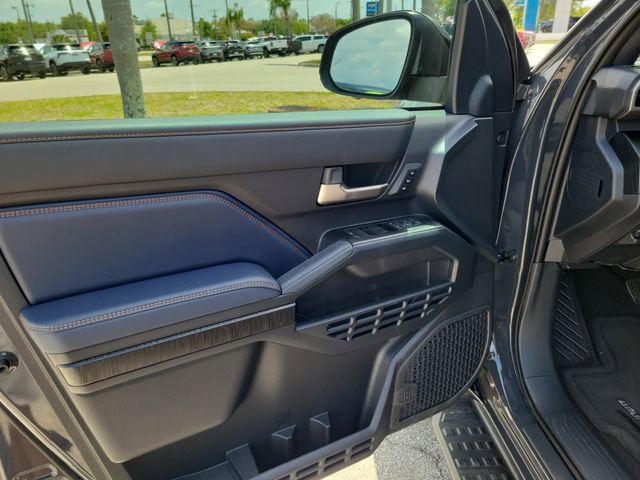 Used 2026 Toyota 4Runner Platinum AWD/4WD image 18