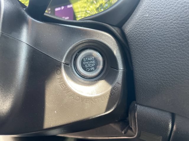 Used 2023 Jeep Renegade Latitude w/ Sun/Sound Group AWD/4WD image 36