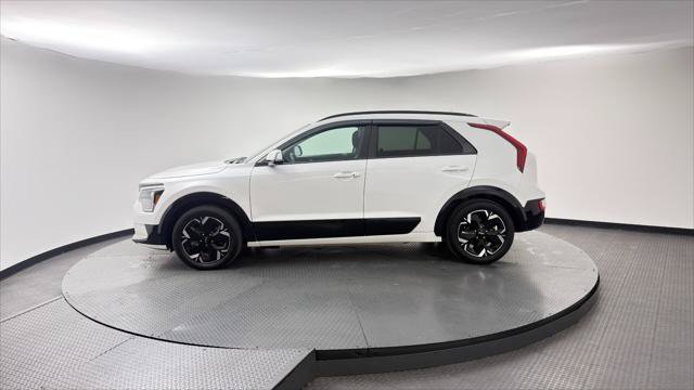 Used 2023 Kia Niro Wind w/ Wind Preserve Package FWD image 3