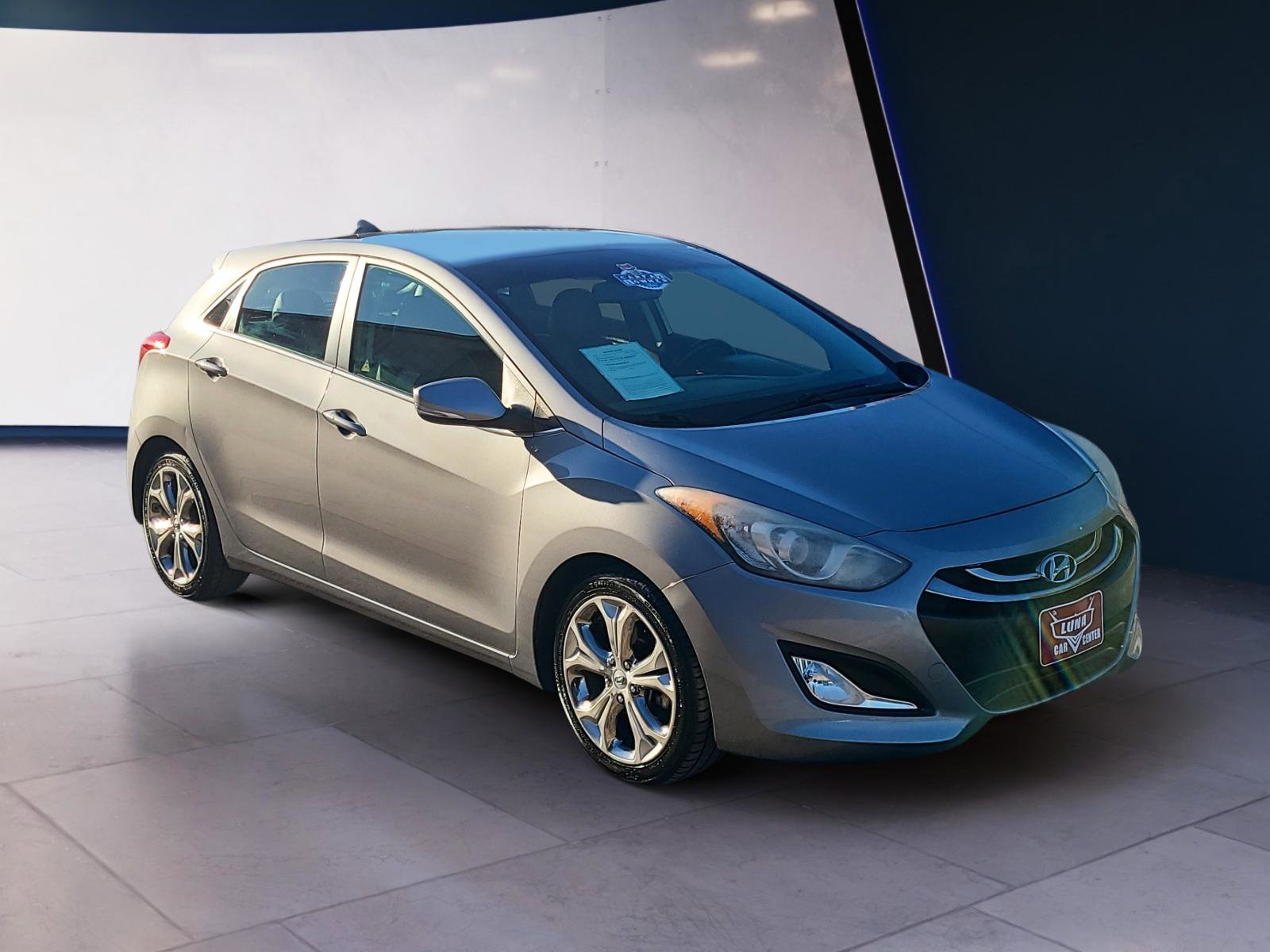 Used 2014 Hyundai Elantra GT w/ Option Group 03 image 7