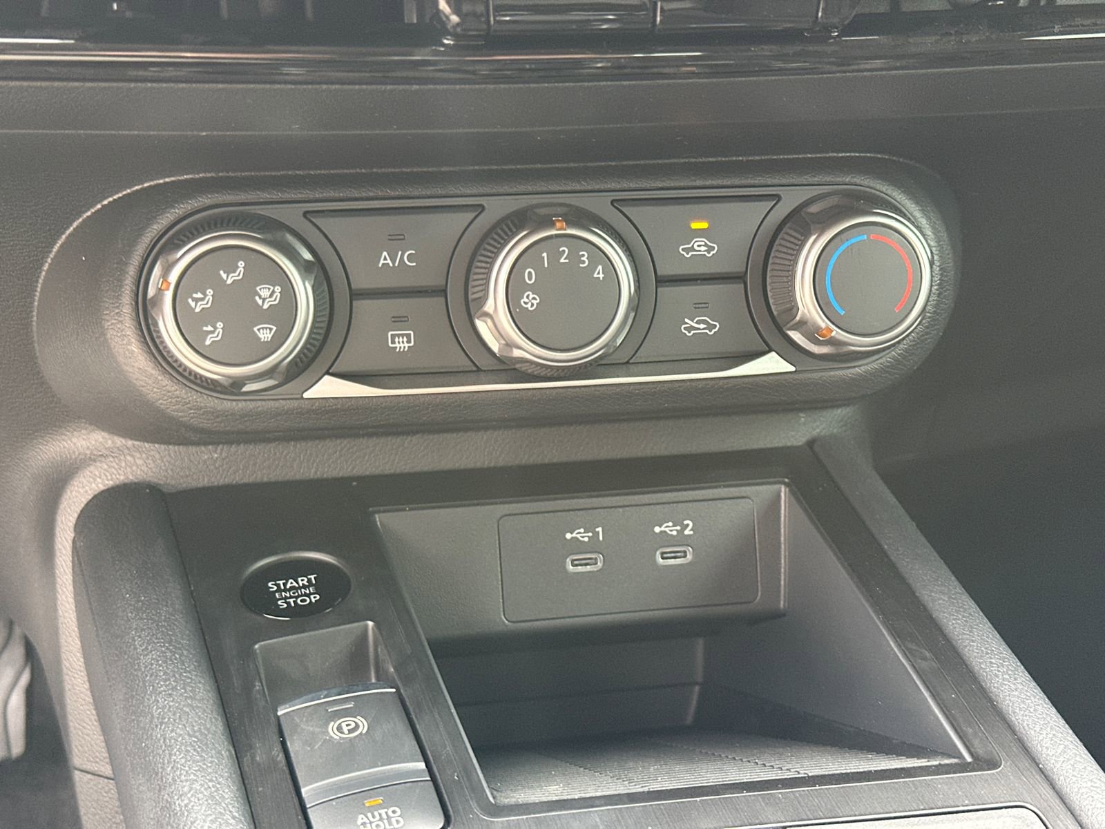 New 2026 Nissan Kicks S image 30