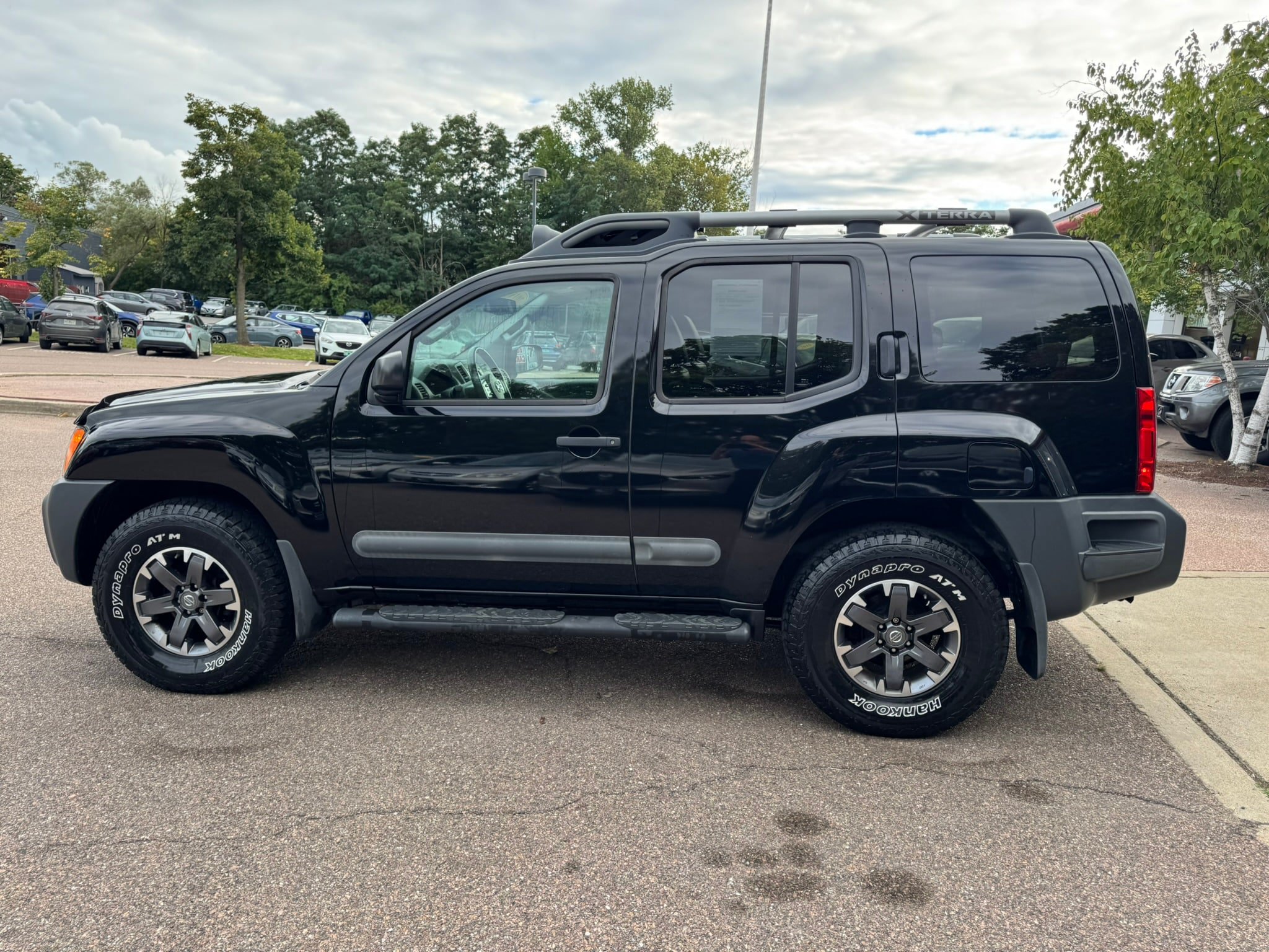 Used 2015 Nissan Xterra PRO-4X AWD/4WD image 4