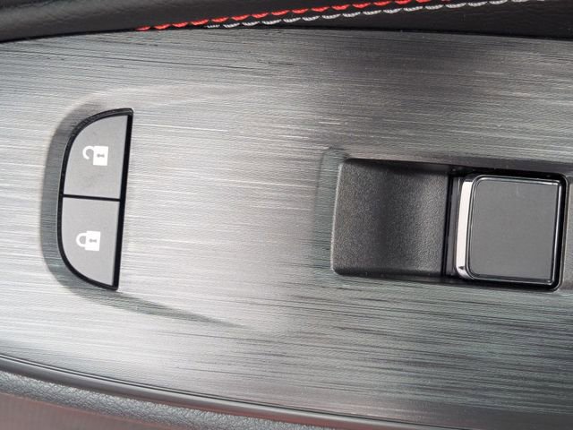 New 2026 Nissan Sentra SR w/ SR Premium Package FWD image 31