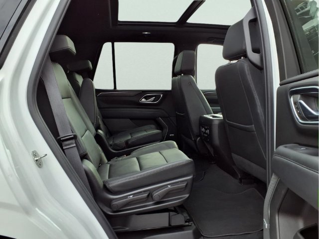 Used 2023 Chevrolet Tahoe Z71 w/ Luxury Package AWD/4WD image 24
