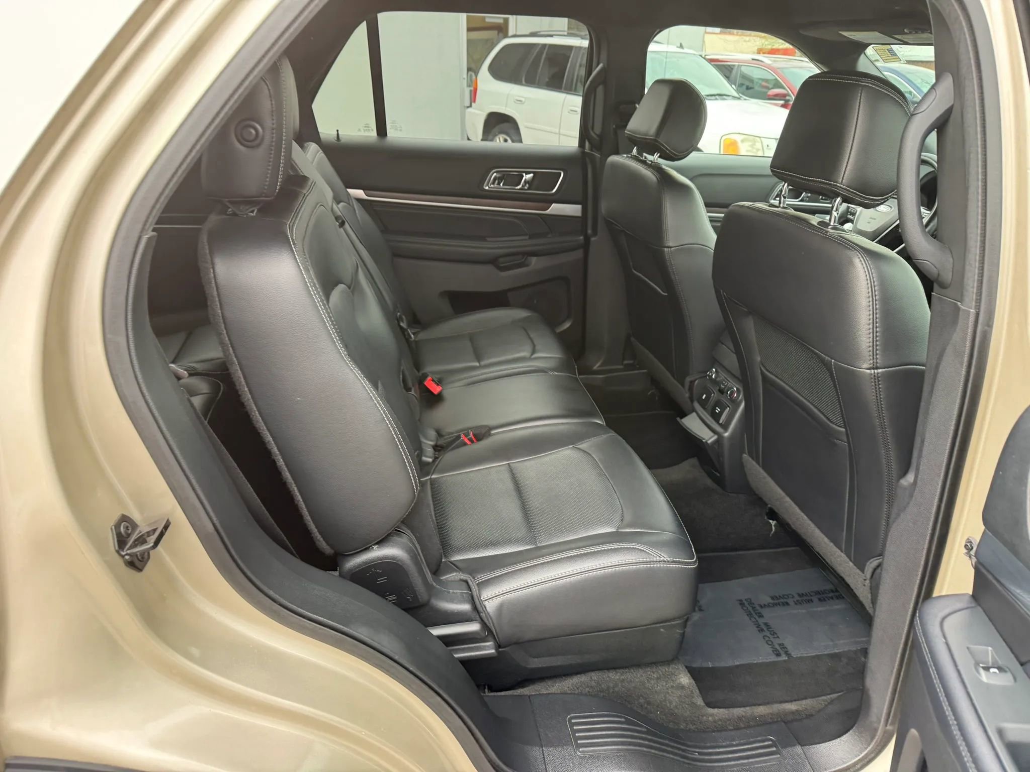 Used 2017 Ford Explorer Limited AWD/4WD image 10