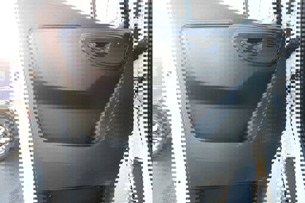 Used 2023 Mercedes-Benz Sprinter 4500 w/ Acoustic Package image 10