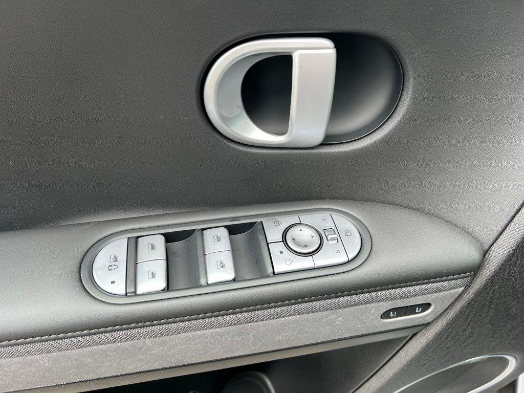 New 2024 Hyundai Ioniq 5 Limited AWD/4WD image 14