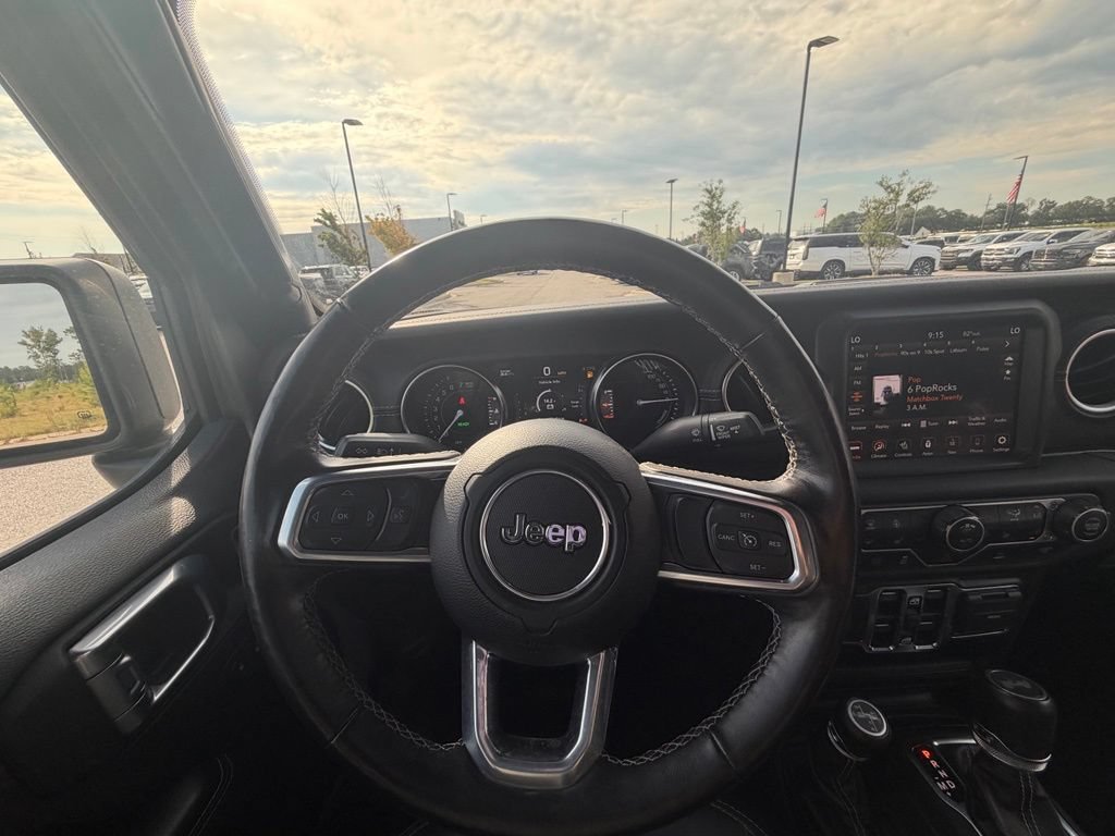 Used 2021 Jeep Wrangler Unlimited Sahara w/ Cold Weather Group AWD/4WD image 24