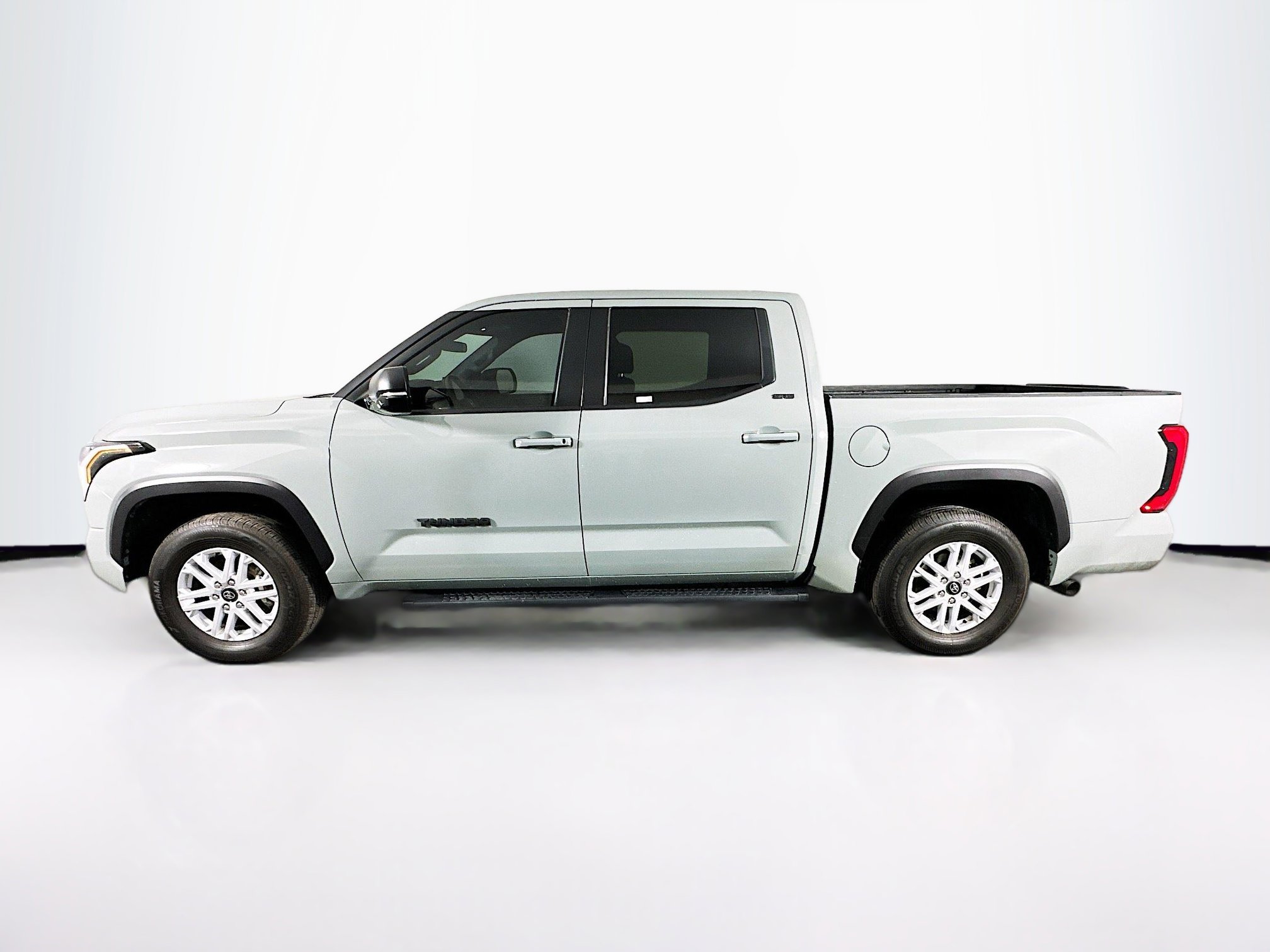 Used 2025 Toyota Tundra SR5 w/ SR5 Premium Package image 4