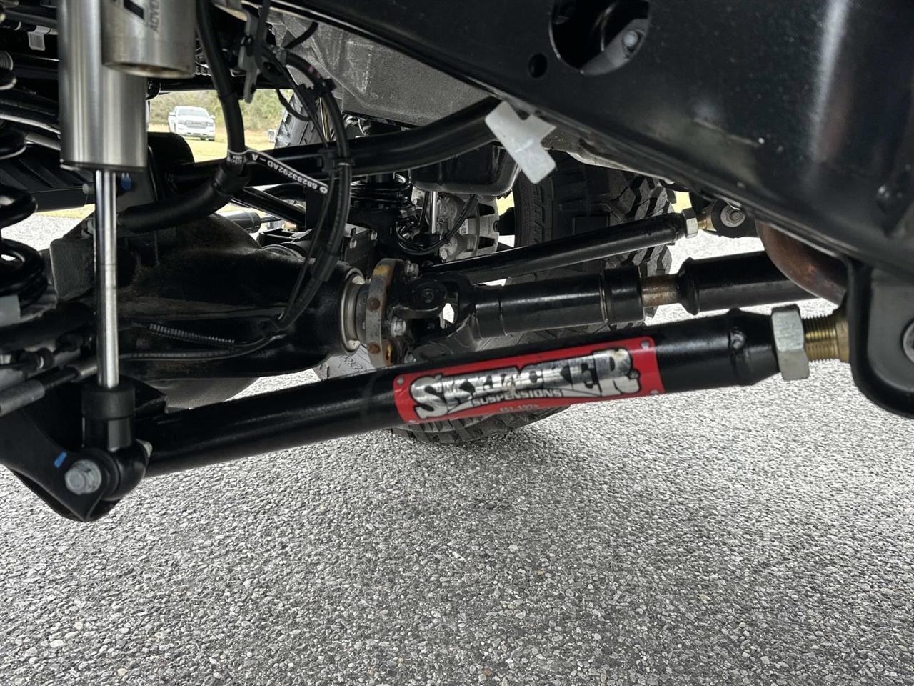 Used 2025 Jeep Gladiator Sport image 14