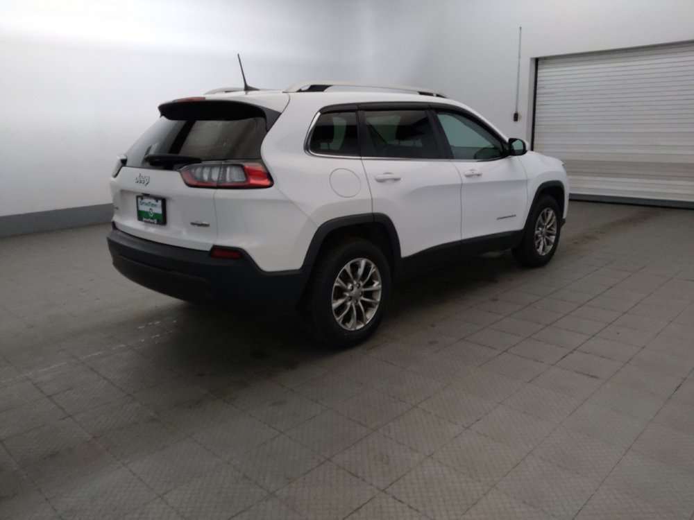 Used 2019 Jeep Cherokee Latitude Plus w/ Cold Weather Group AWD/4WD image 10