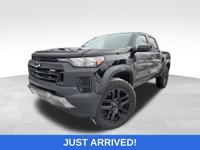 Used 2023 Chevrolet Colorado Trail Boss w/ Advanced Trailering Package image 1