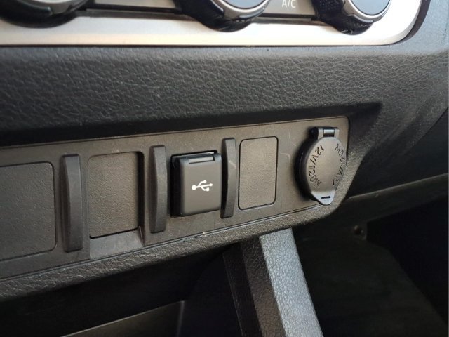 Used 2023 Toyota Tacoma SR AWD/4WD image 17
