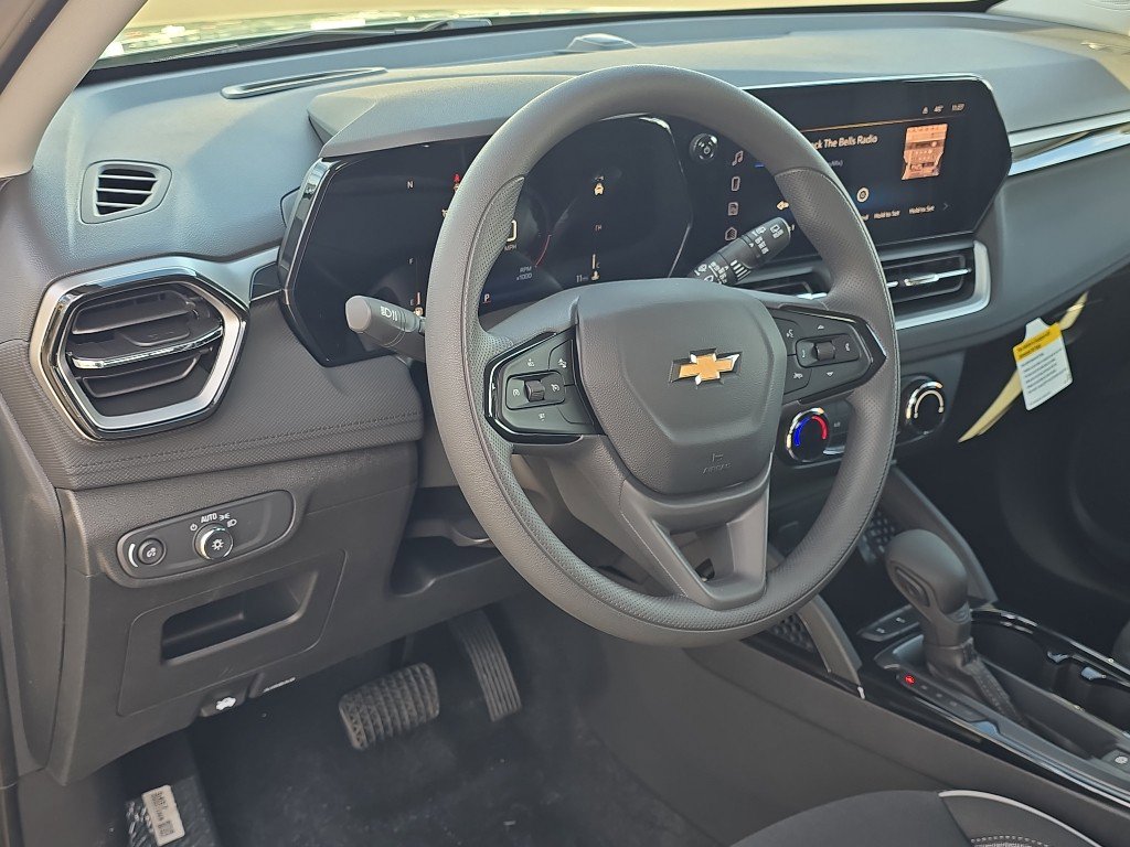 New 2026 Chevrolet TrailBlazer LS w/ LS Confidence Package FWD image 14