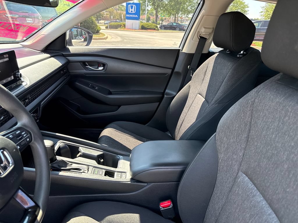 Certified 2023 Honda Accord LX image 13