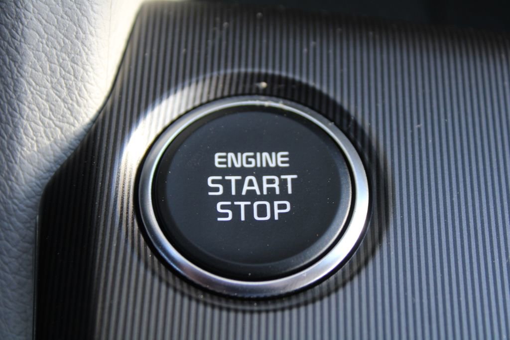 New 2026 Kia Sportage EX FWD image 33